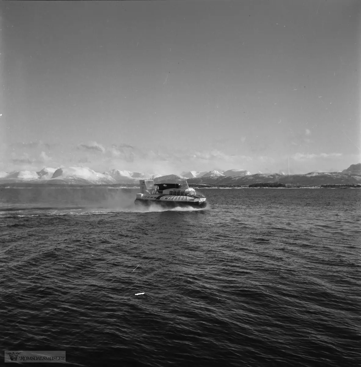 Luftputebåten sitt første besøk i Molde, Mars/April 1965.