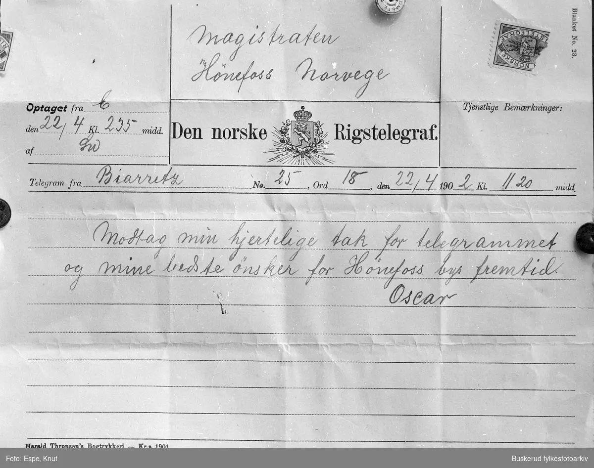 Telegram fra kong Oscar  i anledning av Hønefoss by 50 års jubileum i 1902 ::

Materialet er publisert med mangelfull metadata og vil bli revidert på sikt.