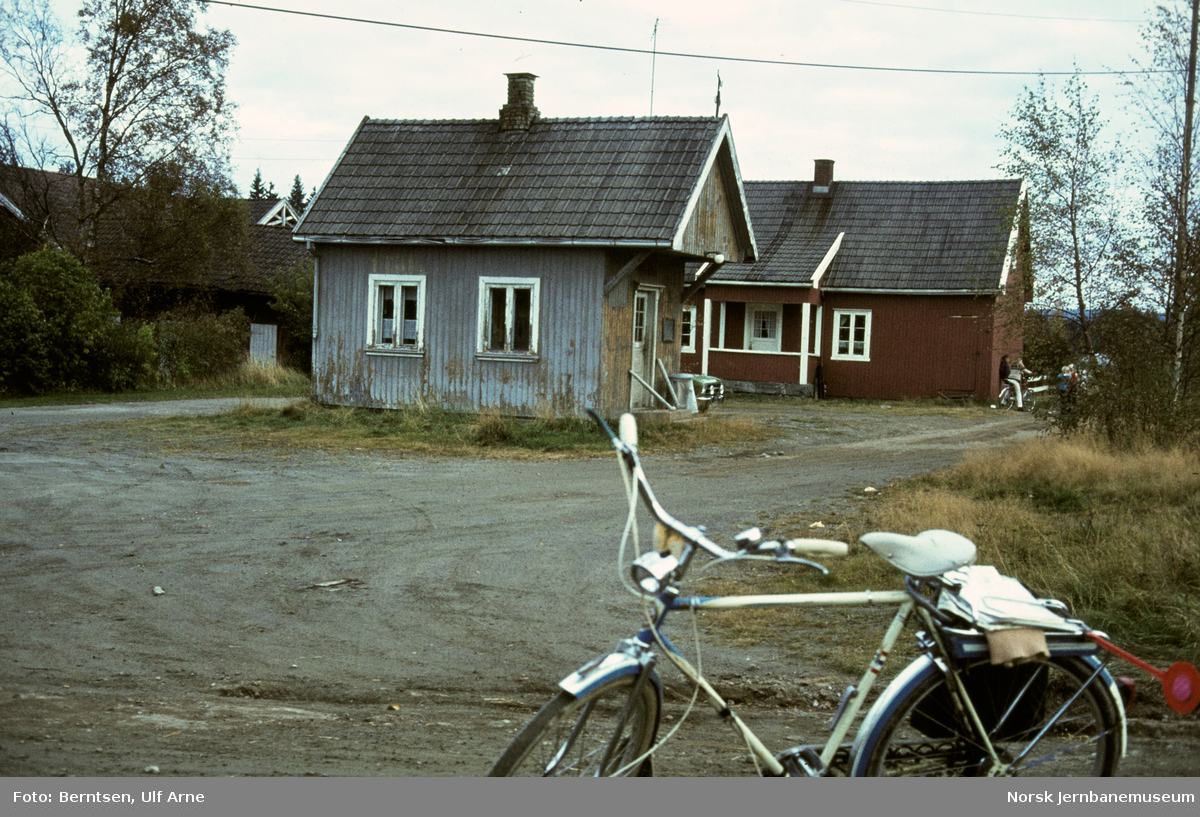 Mork stasjonsbygning på nedlagte Aurskog-Hølandbanen