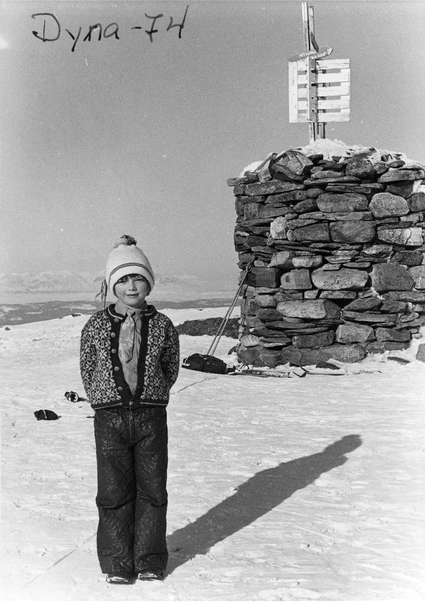 Gutt
Lars Harald Rylandsholm på Dyna 1974.
