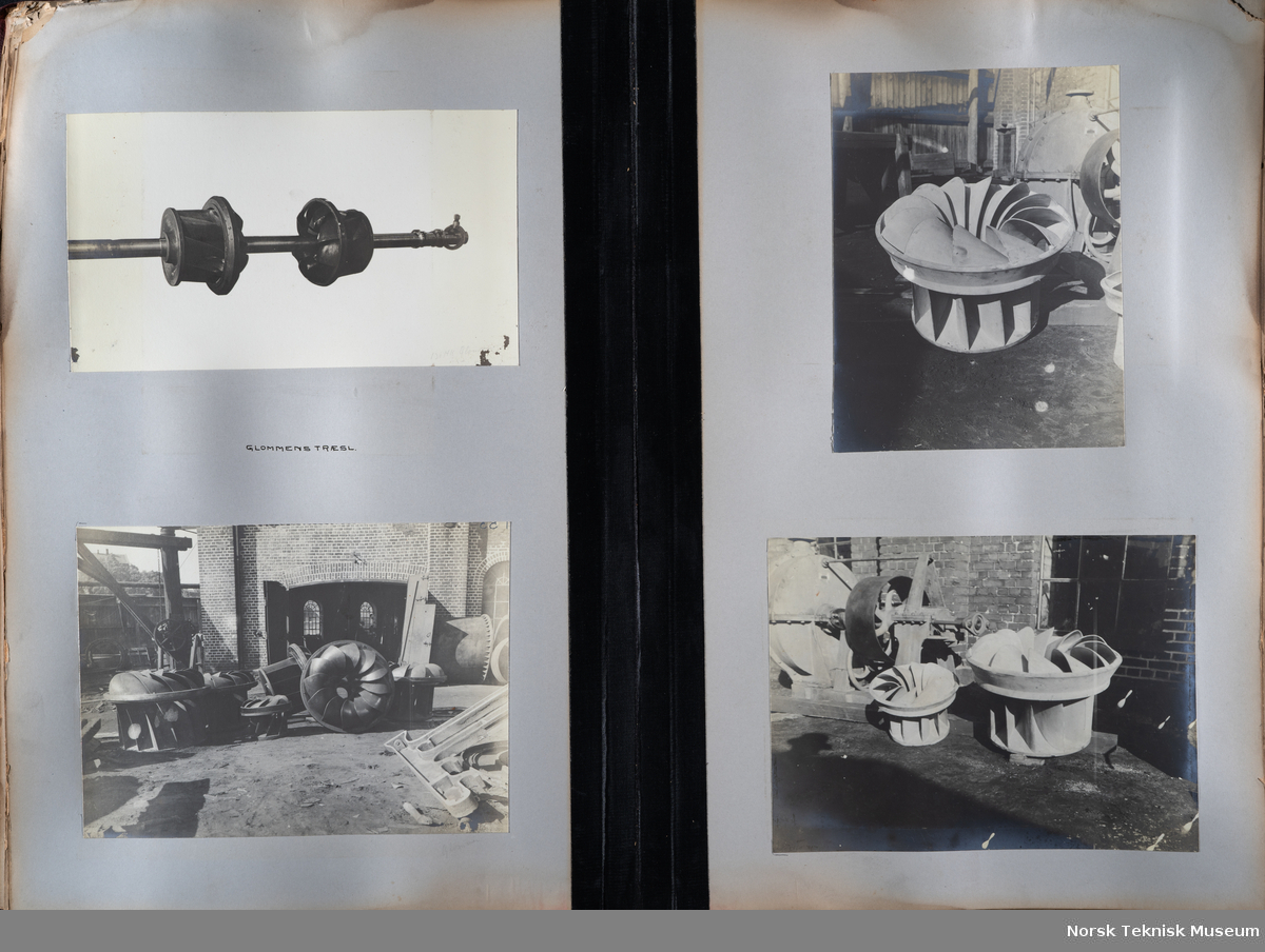 Fotoalbum med fotografier av rørganger, turbiner, skovler mm produsert ved Myrens verksted. 
