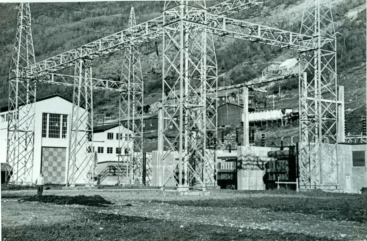 Oslo Lysverker. Rud kraftstasjon (Hol 1) vinteren 1949. Koplingsanlegget.