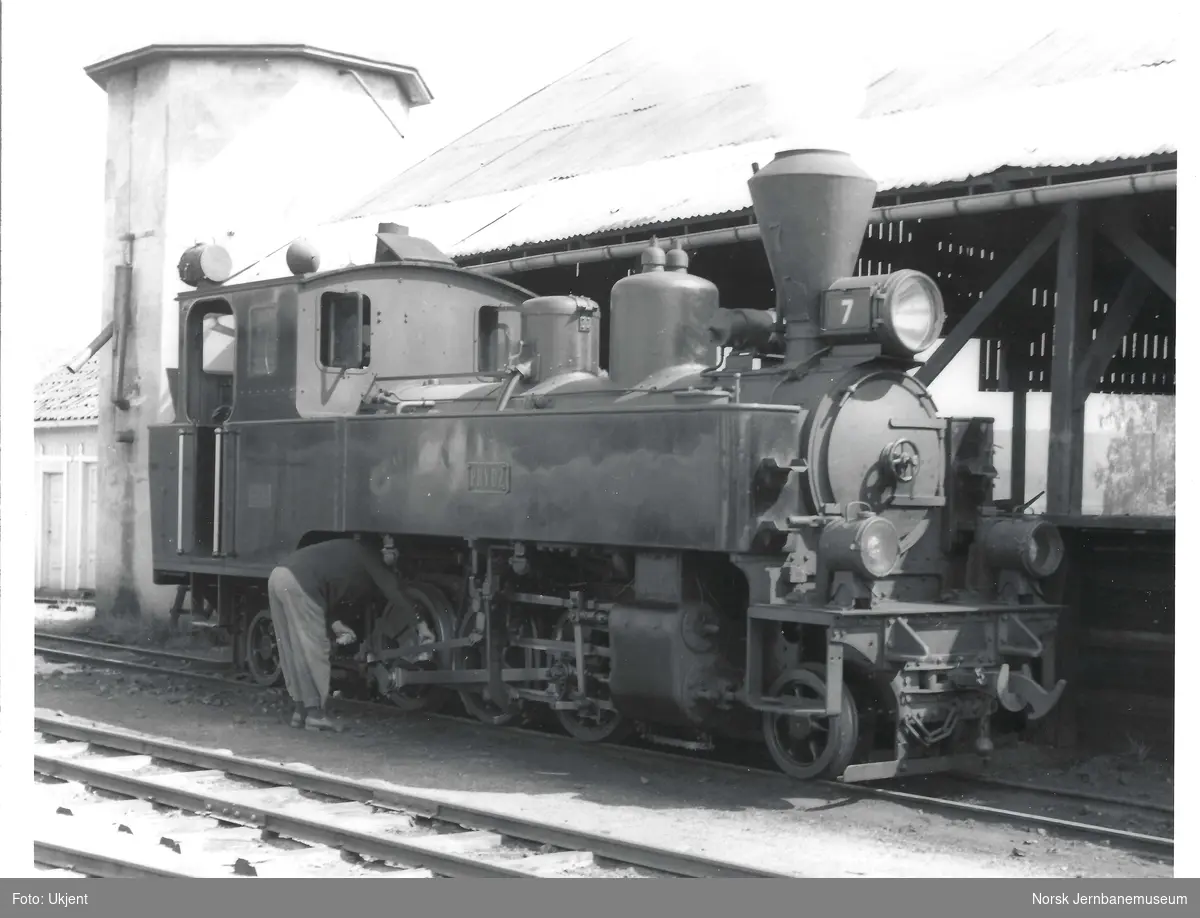 Aurskog-Hølandsbanens damplokomotiv XXIXb nr. 7 PRYDZ på Bjørkelangen stasjon