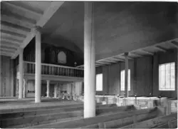 Interiør av Eggedal kirke, 1948. Blyantskisse av koret på ba