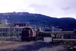 Sulitjelmabanens diesellokomotiv SAULO med blandet tog til F