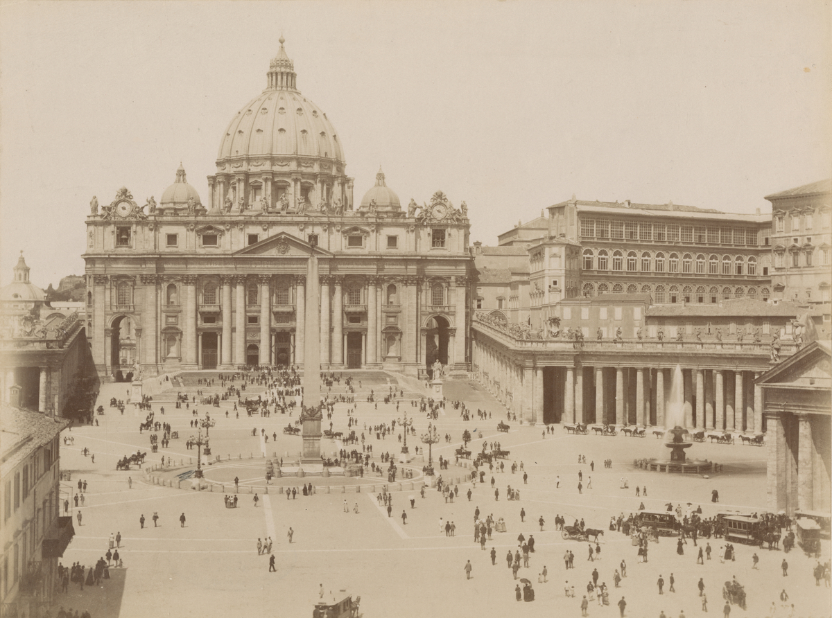 Text i fotoalbum: "Roma. Piazza di S. Pietro e Basilica Vaticana." Petersplatsen i Vatikanstaten i Rom.