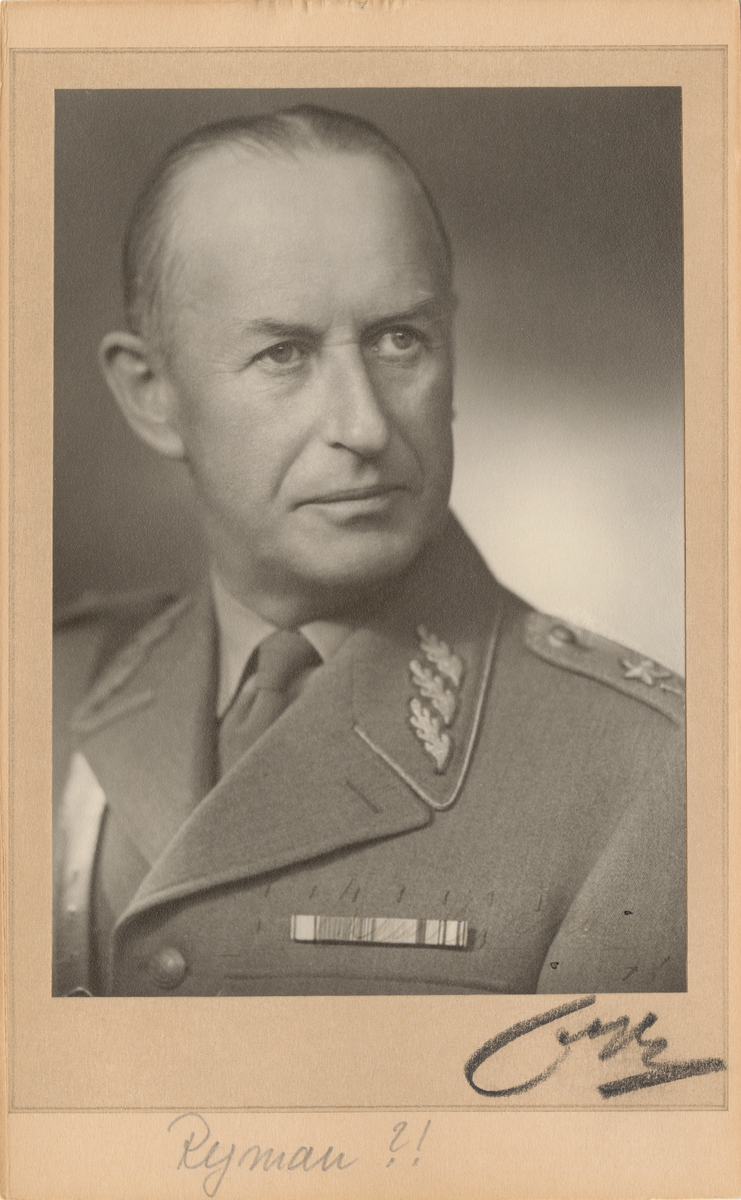 Porträtt av generalmajor Sven Ryman.