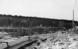 Bygging av reguleringsdam ved elva Søndre Osas utløp av Osen