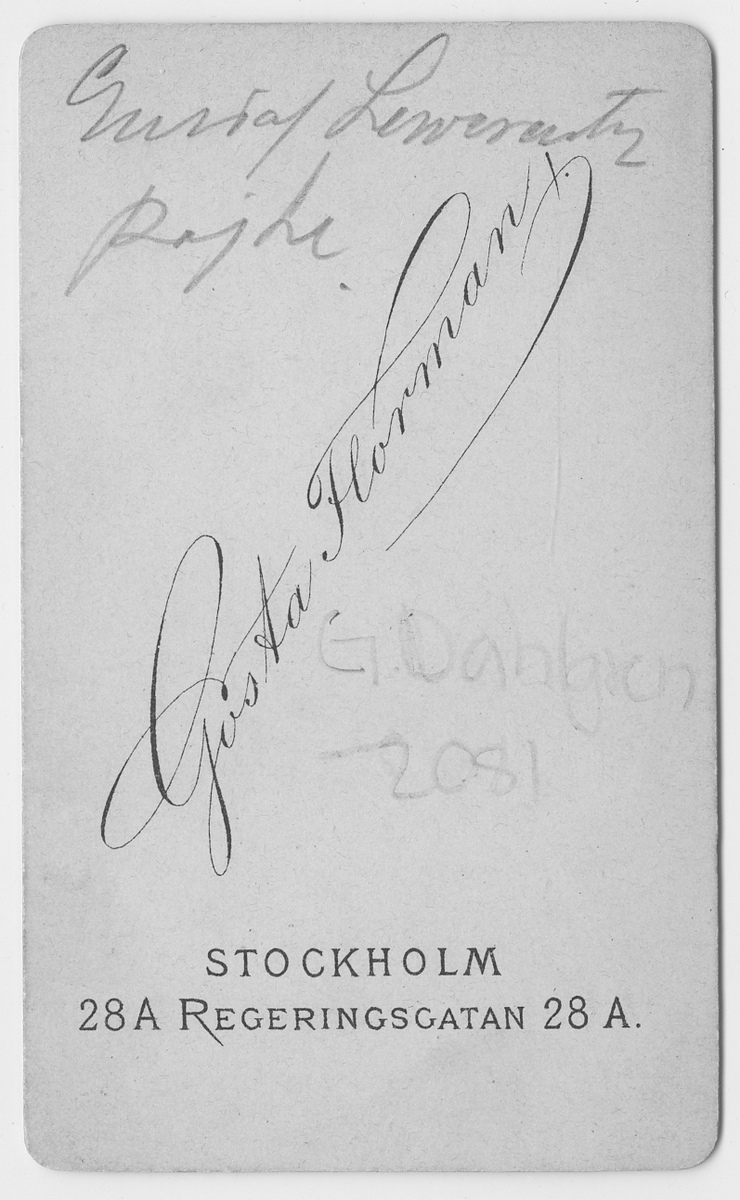 På kuvertet står följande information sammanställd vid museets första genomgång av materialet: Gustaf Lewerenz Pojke