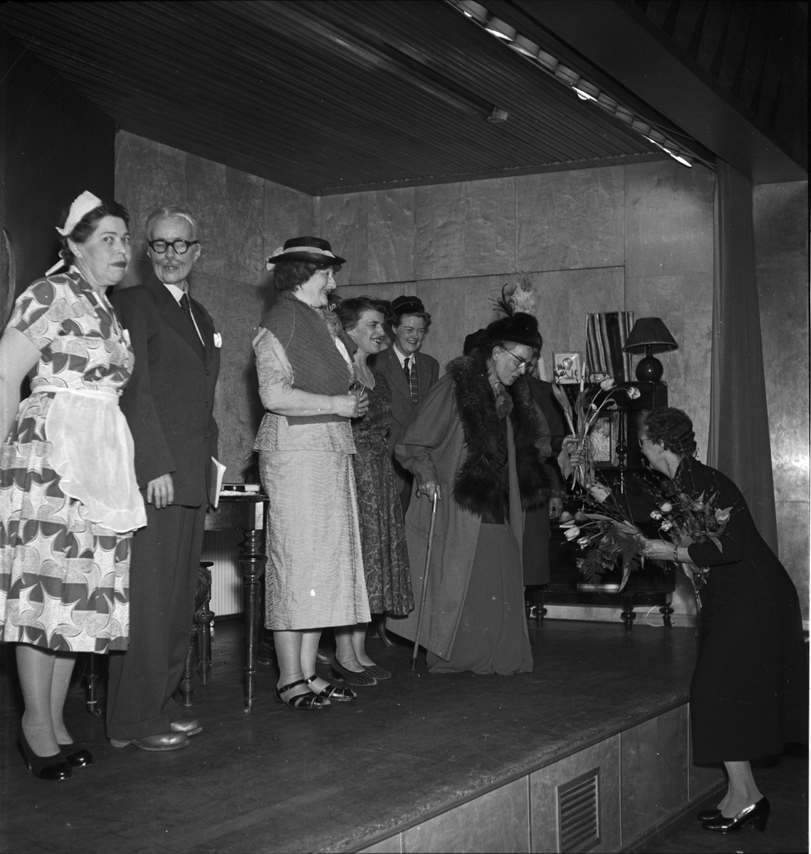 Teaterföreställning, Ekeby, Uppland 1955