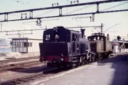 Elektrisk lokomotiv El 10 2506 og damplokomotivet M2 "Mensta
