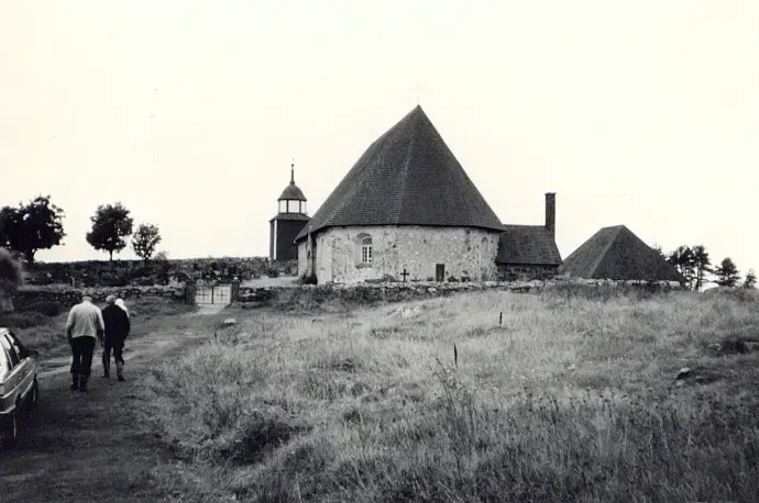 Arkeologresa till Åland september 1984.