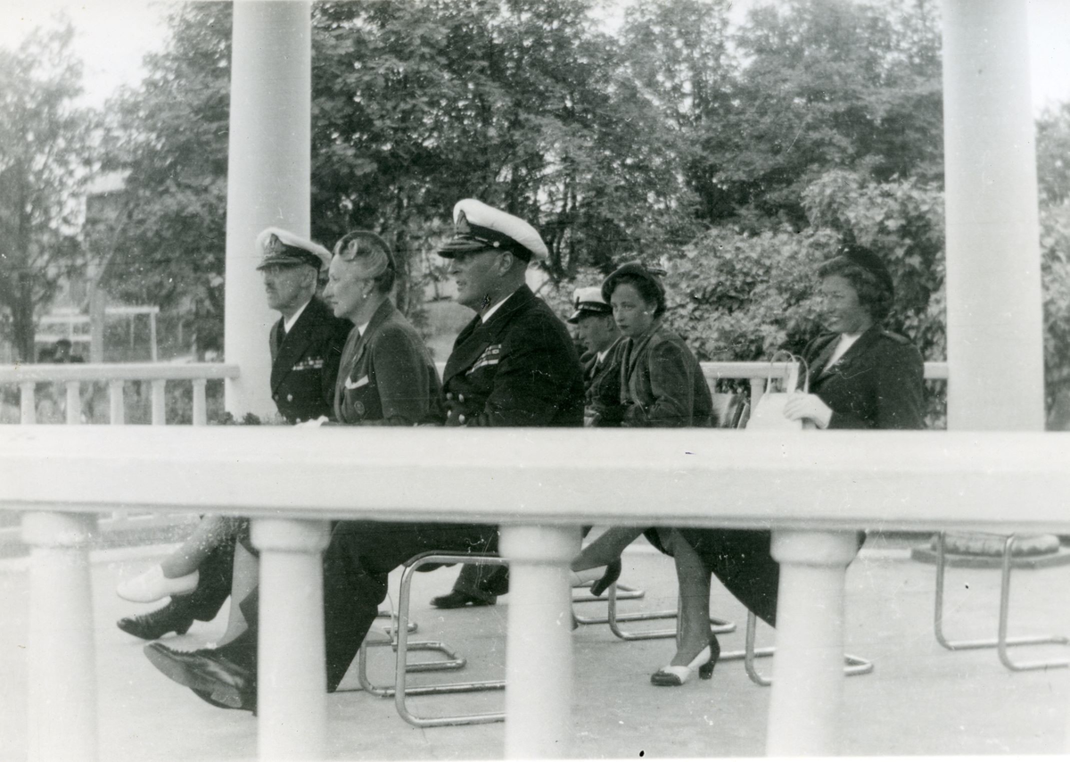 Kongebesøket i 1952. Kong Haakon, Märtha, Prins Olav, prinsesse Ragnhild, prinsesse Astrid og prins Harald