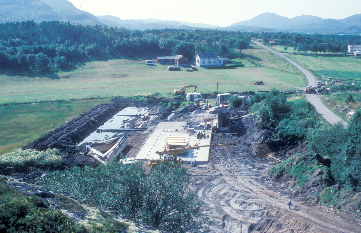 Tex-Fisk A/S. 1987 : Byggevirksomhet ved et settefiskanlegg/oppdrettsanlegg