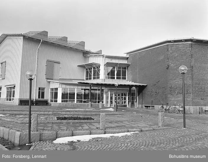 Enligt medföljande text: "Bohusläns museum exteriör".