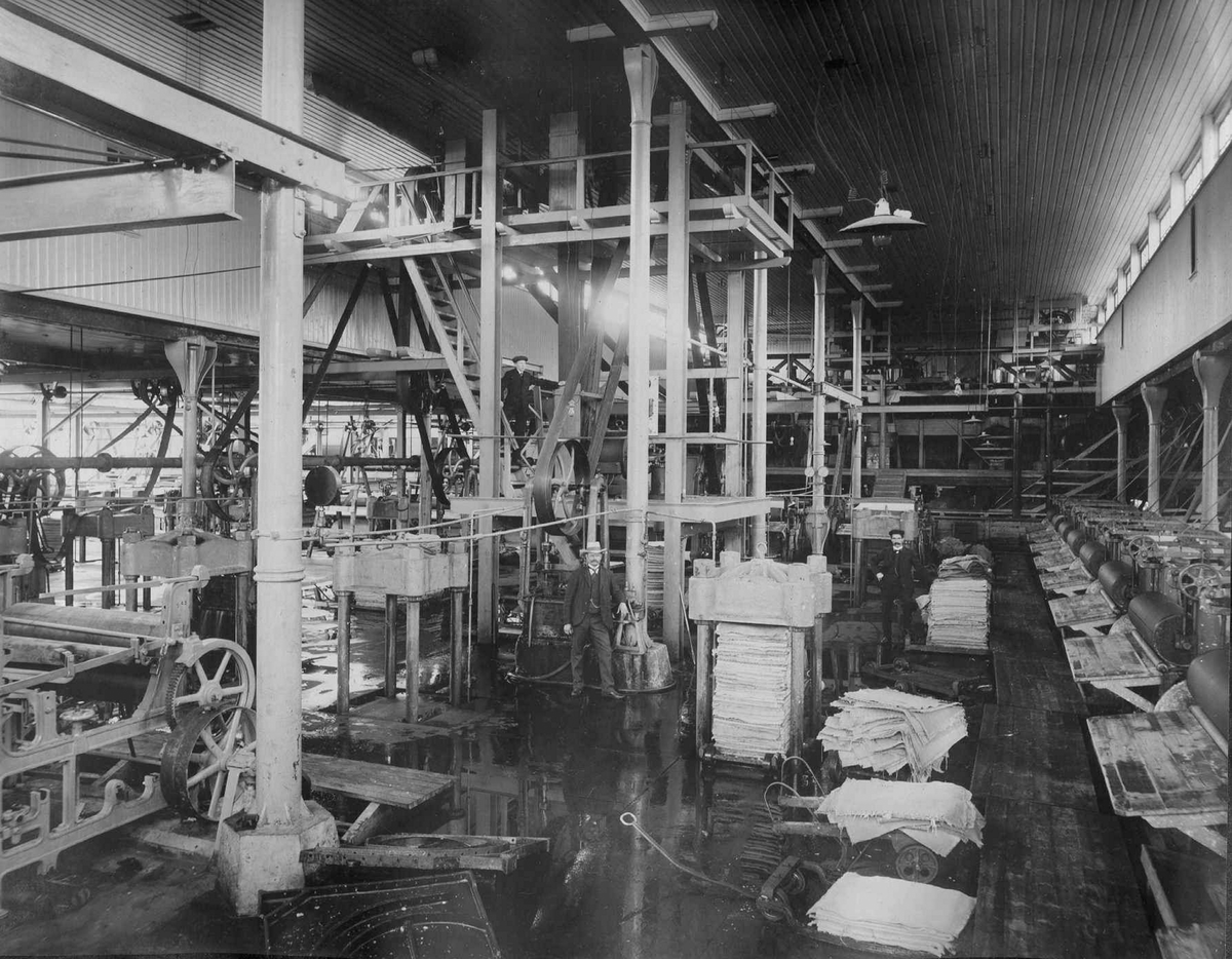 Interiør i papirfabrikken etter utvidelser 1907.