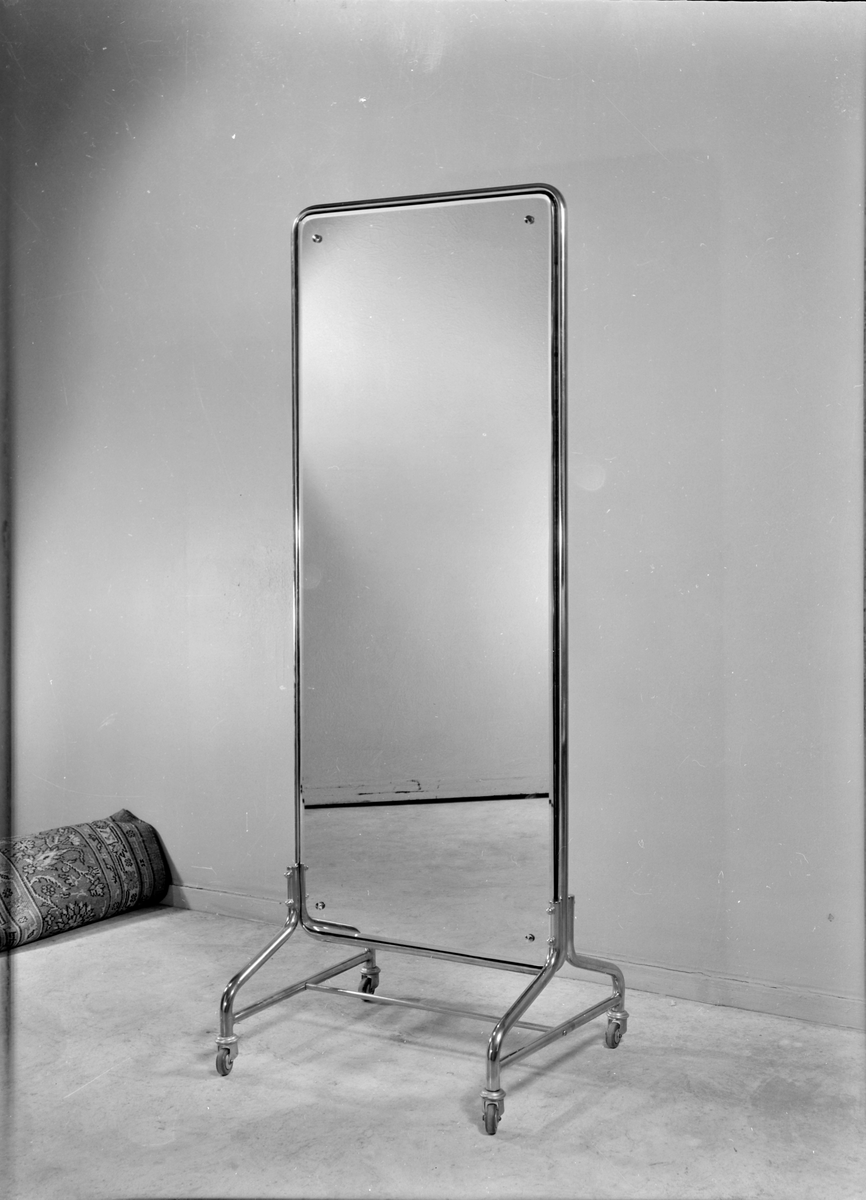 Speil til glassmester Andreas L. Riis