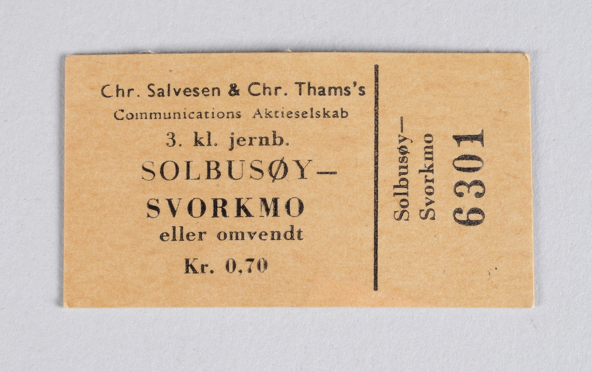 Rektangulær billett i papp for reise med Thamsbanen mellom Solbusøy og Svorkmo.
