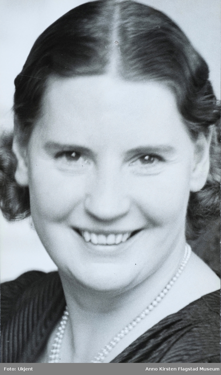 Kirsten Flagstad. Portrett 1930. Kirsten Flagstad. Portrait 1930. 