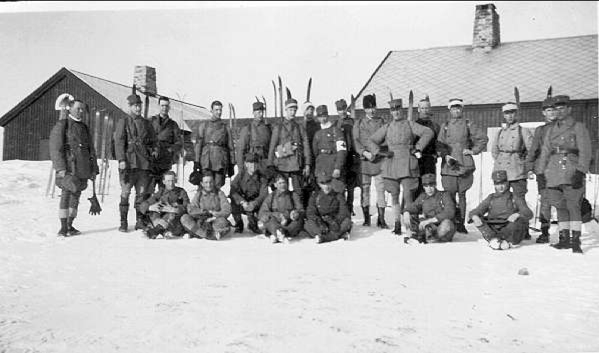 Officersaspirantskolan vid K 3 i Skövde 1929-30. Vinterutbildning i Duved 1930: Blåhammarstugan.