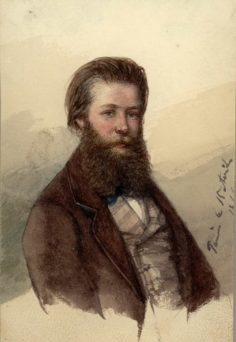 Portrett, brystbilde av ung mann med skjegg