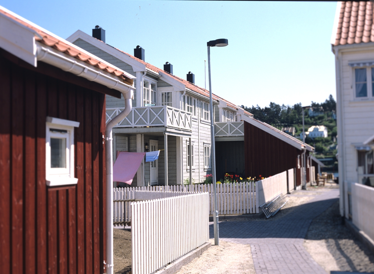 Bebyggelse på Terneholmen, Arendal. Illustrasjonsbilde fra Bonytt 1987.