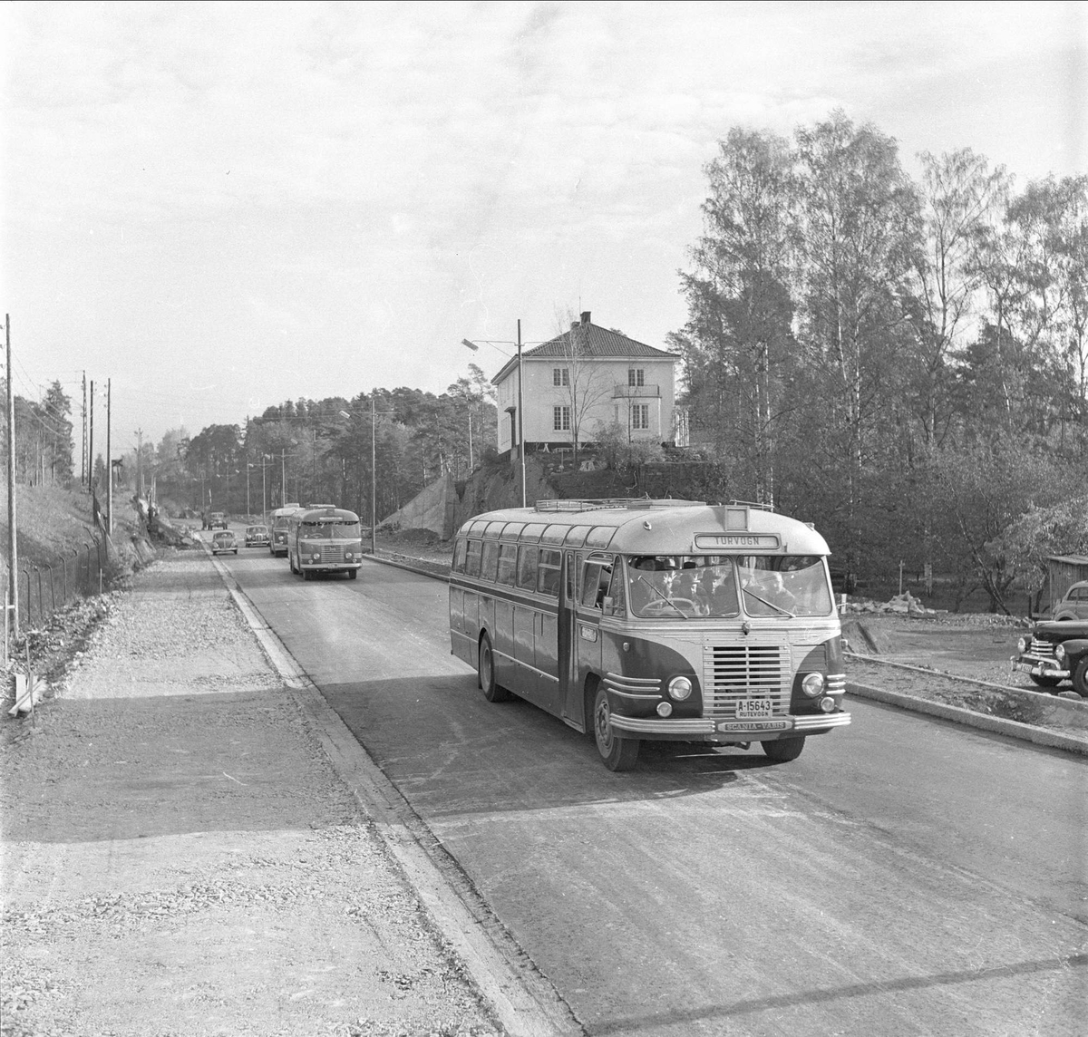 Drammensveien, antatt Akershus, 08.10.1956. Trafikk.