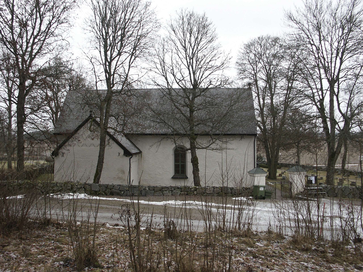 Fröslunda kyrka, Fröslunda socken, Uppland november 2002