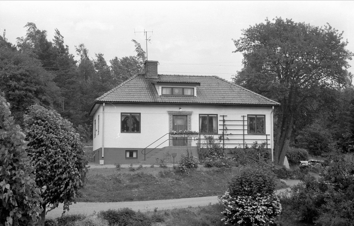 Villa, Högsta 4:14 och 4:15, Högsta, Bälinge socken, Uppland 1976