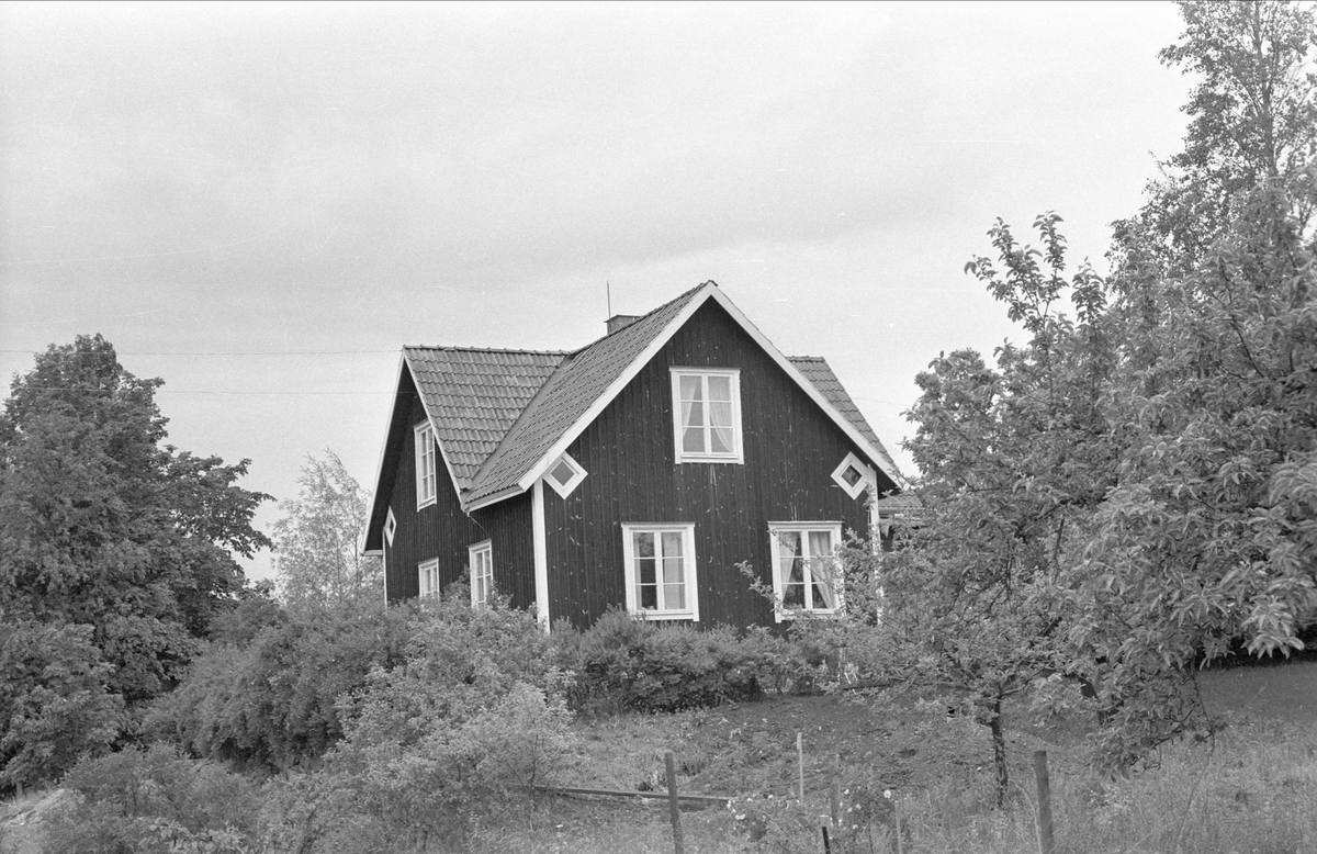 Bostadshus, Berga 1:3, Danmarks socken, Uppland 1977