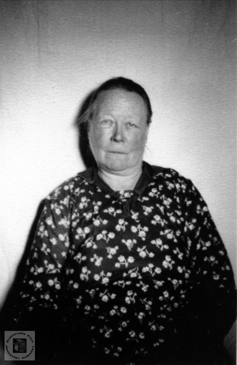 Gurine Willumsdtr. Haraldstad, Laudal.