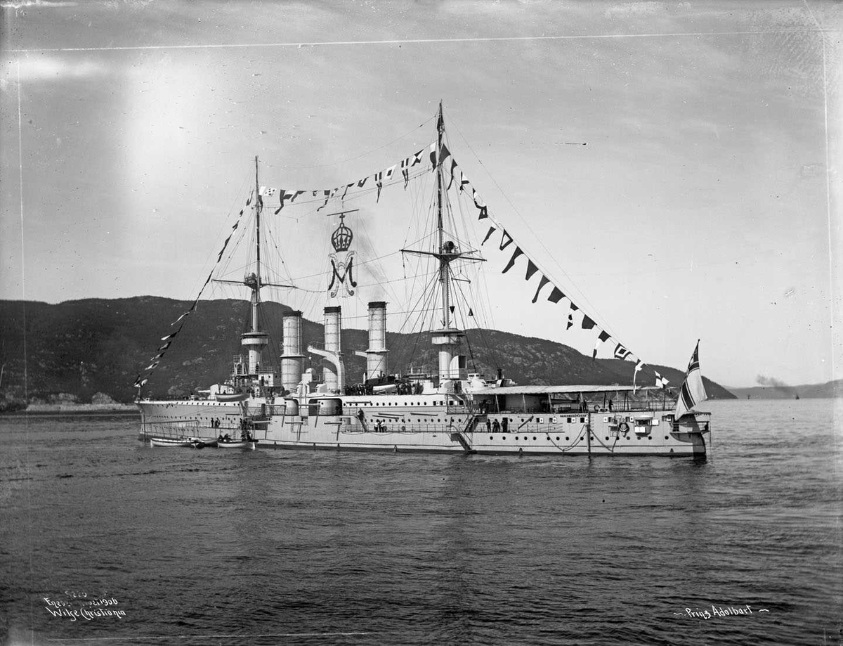 Prinz Adalbert (b. 1904, Kaiserliche Werft Kiel, Kiel), tysk panserskip, 3/4 baug