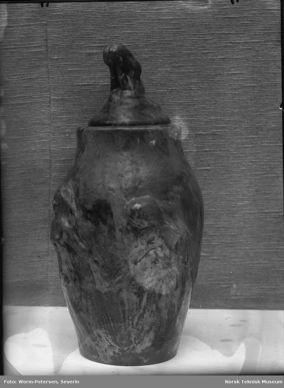 Krukke med lokk i keramikk, 1914