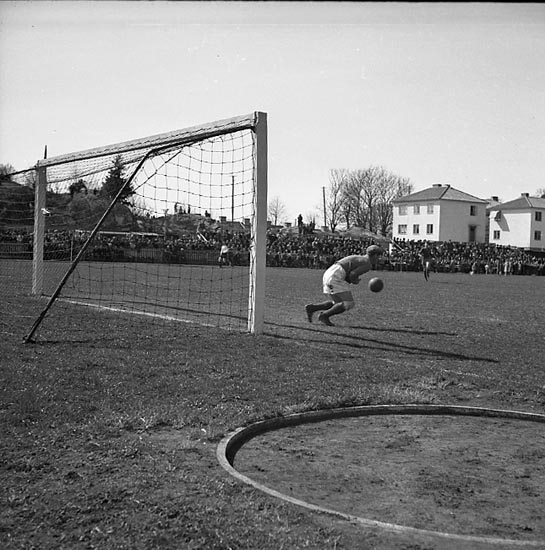 Enligt notering: "Fotboll Sällskapet Vänersborg 11/5 1948".