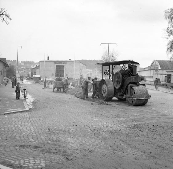 Vägarbete på Söder i Uddevalla våren 1949