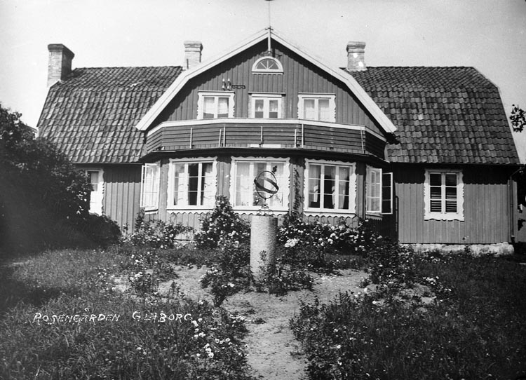 Enligt fotografens noteringar: "Rosengården, Gläborg före Ljungskiletiden."