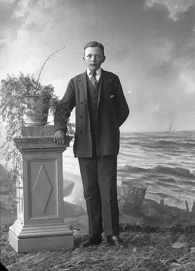 Enligt fotografens journal nr 4 1919-1922: "Johansson, Gunnar Åketorp, Spekeröd".