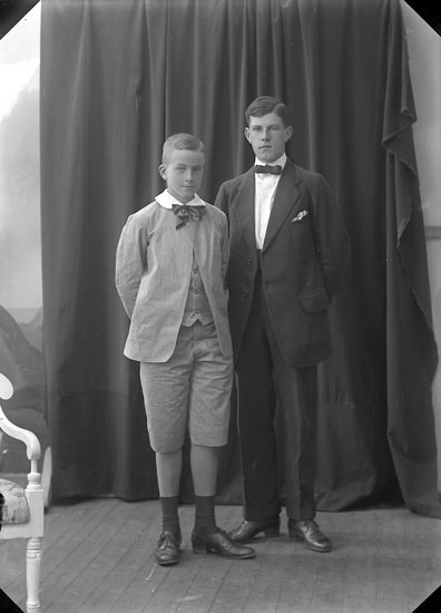 Enligt fotografens journal nr 2 1909-1915: "Kindal, Konsul Ön".