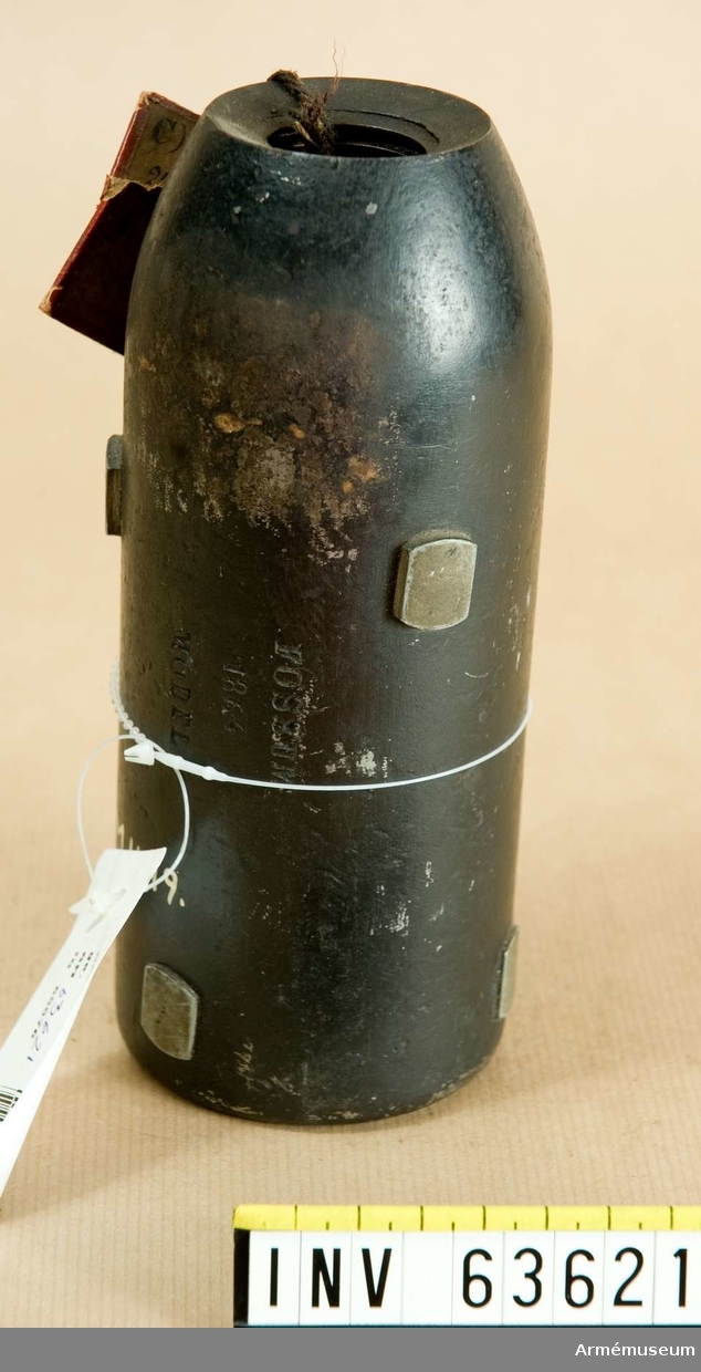 Grupp F II.
7,6 cm (2"½ eller 7½-p) granat, Norge, till räfflad framladdningskanon m/1864.