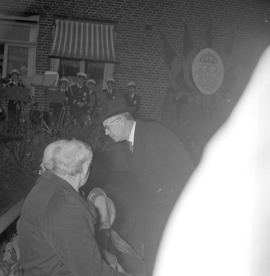 Text till bilden: "Lysekil. Kungabesök. 1955.05.14"