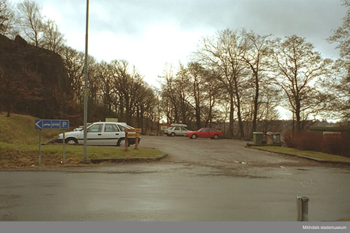 Sedd från Gunnebosidan, norr om John Halls väg, 1995-02-17.