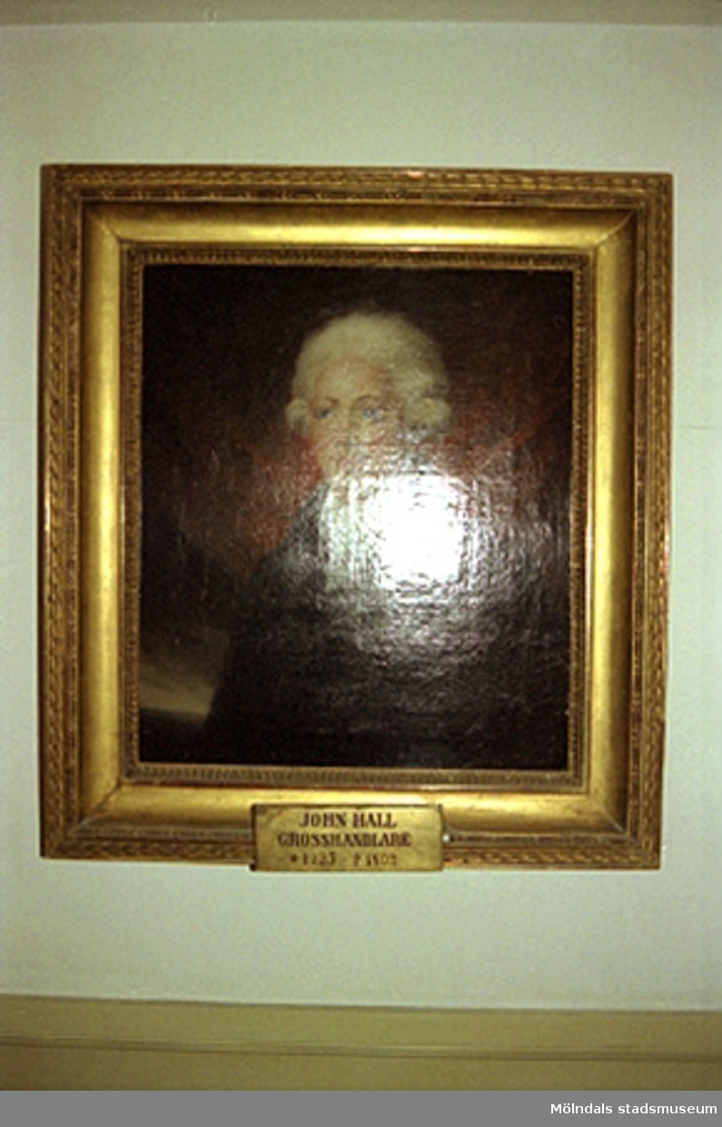 Utställning på Gunnebo slott, okänt årtal. Avfotograferad porträttmålning av Grosshandlare John Hall (1735 - 1802). John Halls eller Carlsbergs teckningar.