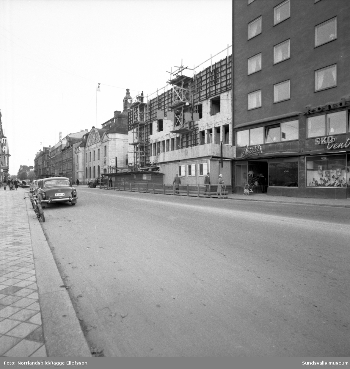 Storgatan 33 samt byggandet av Skandiahuset.