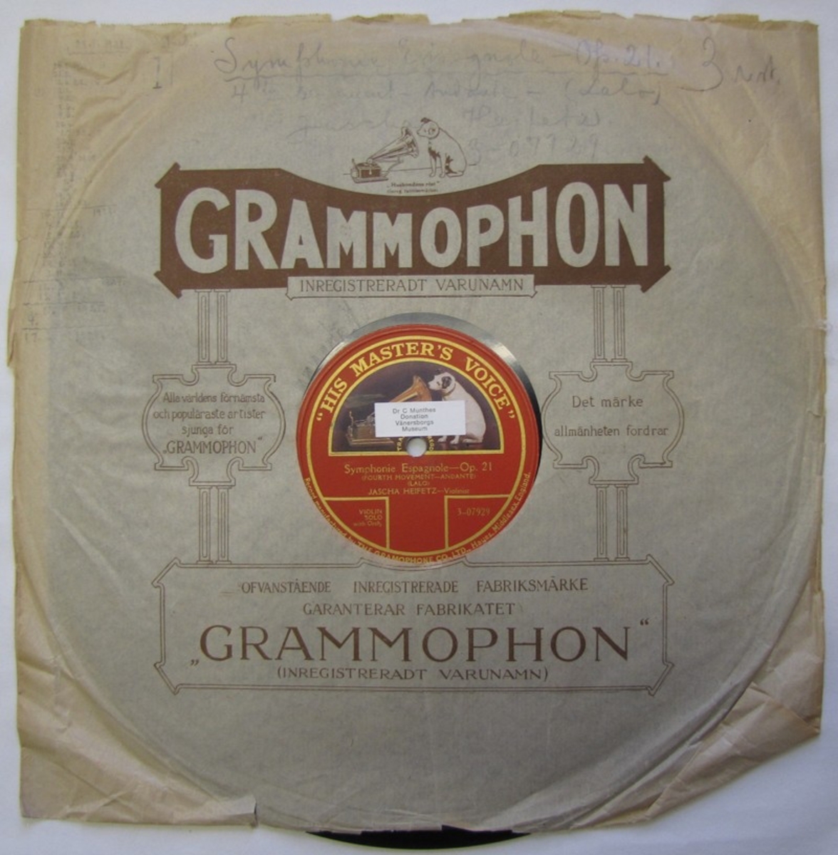 Grammofonskiva av märket HMV, spår på en sida