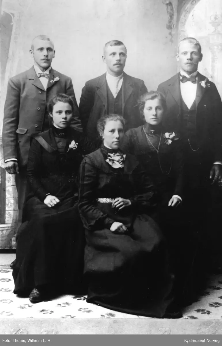 Fra venstre: Anton Hunnestad og Alvhilde Hunnestad, Olaf Buøy og Mary Dalin Buøy, Anton K. Storsul og Magda Storsul