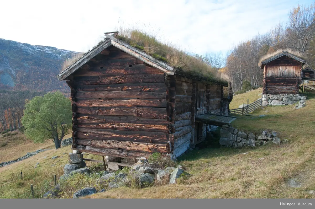 Låve i øvre Døkki, Dokken gård i Sudndalen - Hallingdal Museum ...