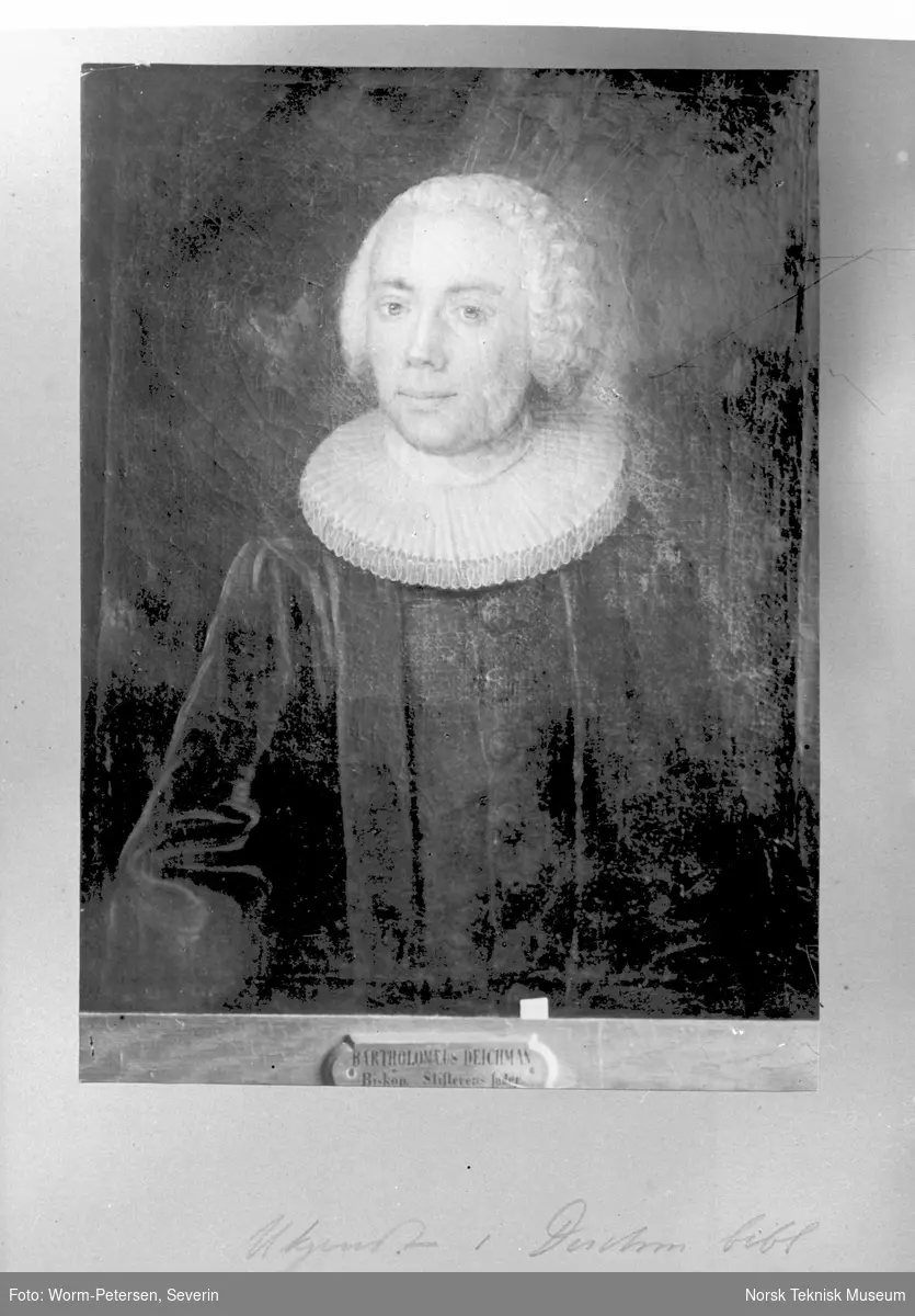 Portrett av Biskop Bartholomæi Deichman, stifterens far, fra pakke merket Gammel dansk-norsk Portrætmaleri, ved Dr. A. Aubert
