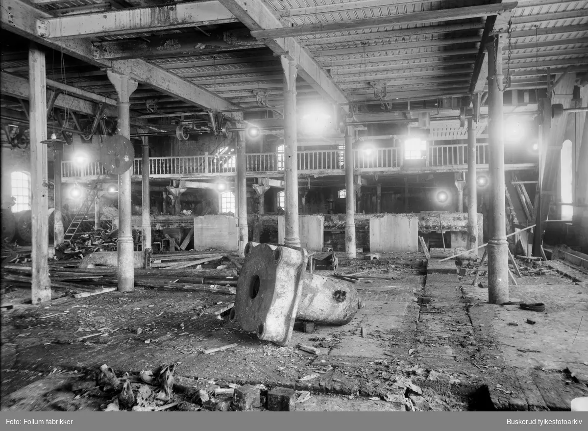 Pappmaskiner i gamle sliperi før ombygningen 1926/27