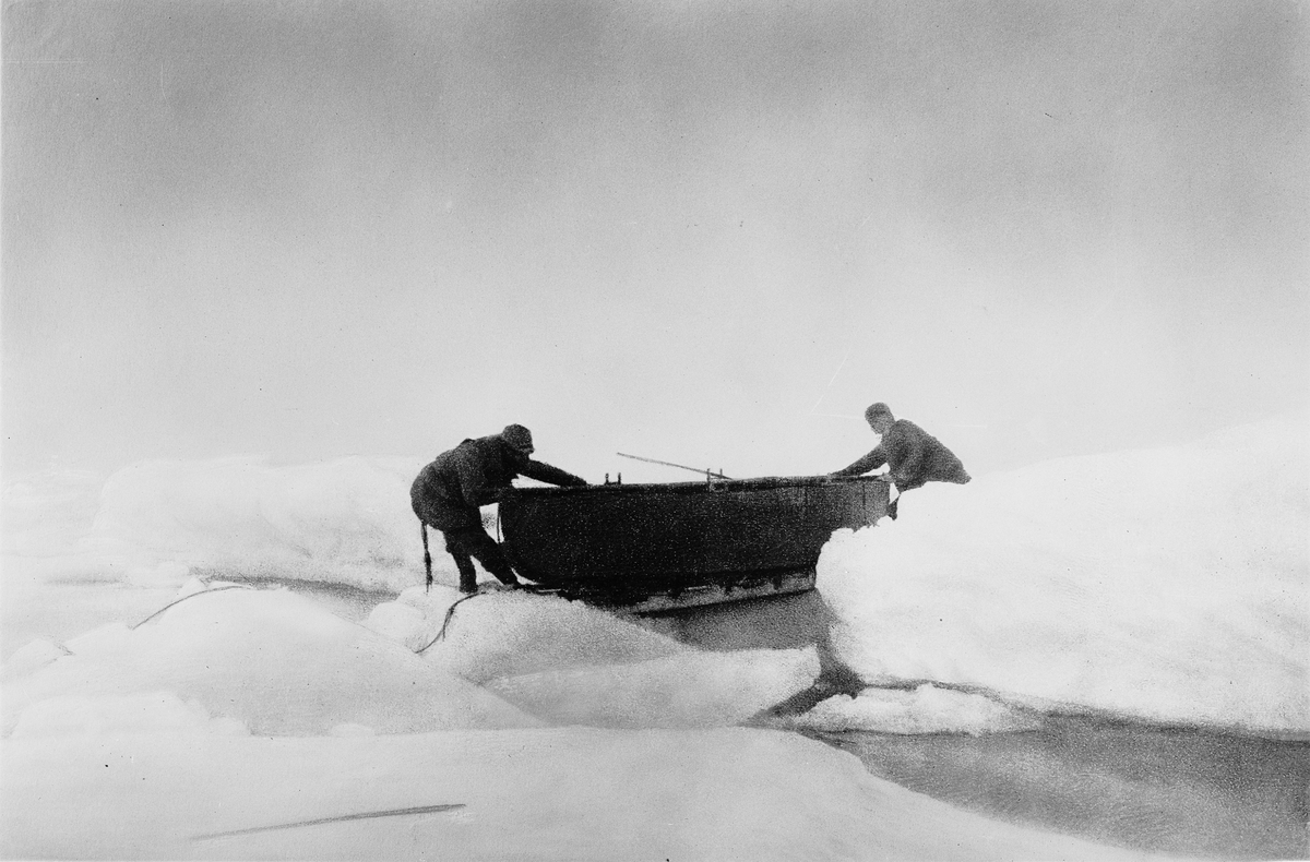 Knut Hjalmar Ferdinand Frænkel, född 14 februari 1870 i Karlstad, död i oktober 1897 på Vitön, var en svensk ingenjör och upptäcktsresande som deltog i Andrées polarexpedition 1897.