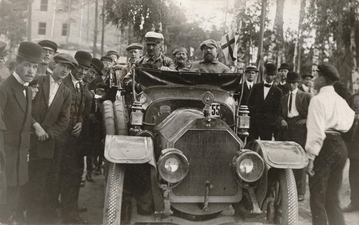 Biltävling. Motorklubbens sommartävling 1911. Pontus Lindström på "Scania".